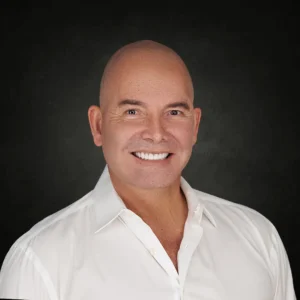 Dr. Constantino Mendieta